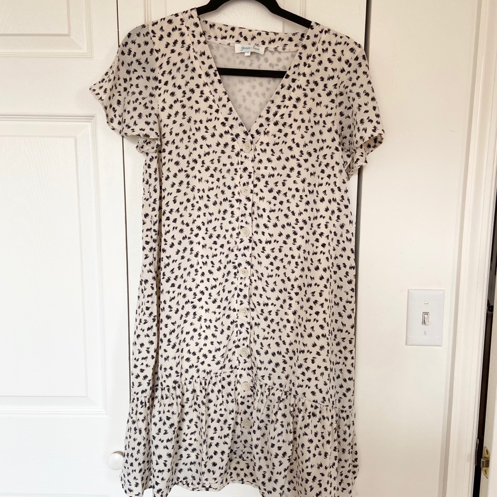 Grace and Lace dot dress - Picture 1 of 5